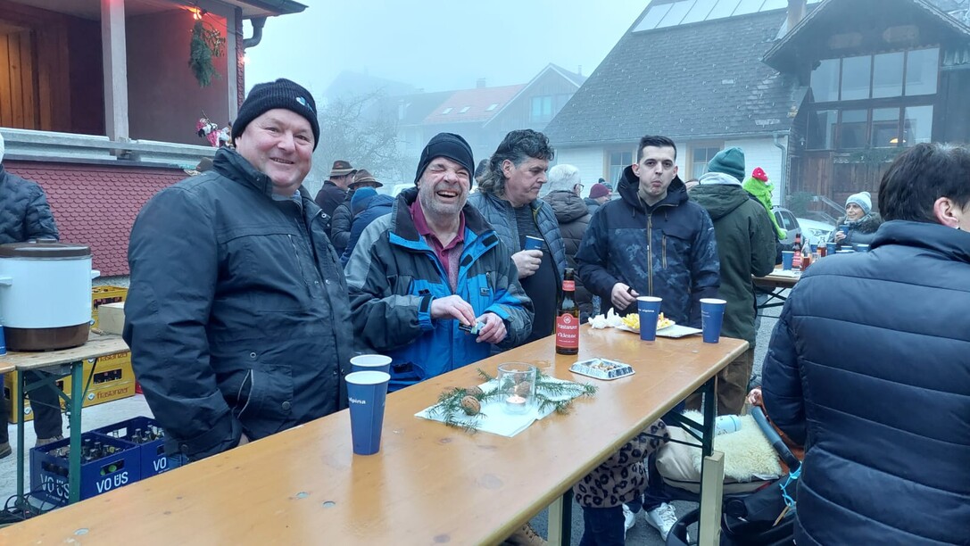 2025-12-14-Besinnliche-Adventfeier-Funkenzunft-Röns-19.59.41.jpeg